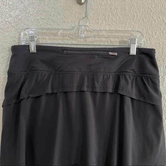 Athleta Women's Laser Run Black Lightweight Waterproof Tennis Activewear Skort M - Picture 5 of 9